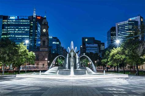 places to visit in adelaide.